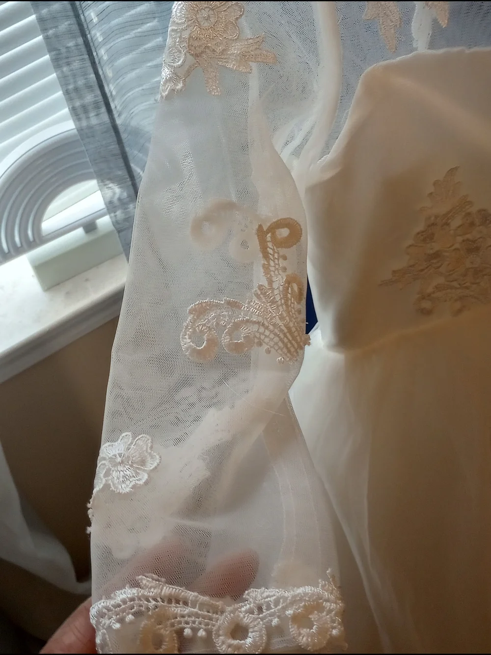 White Lace Tulle Flower Girls Dress